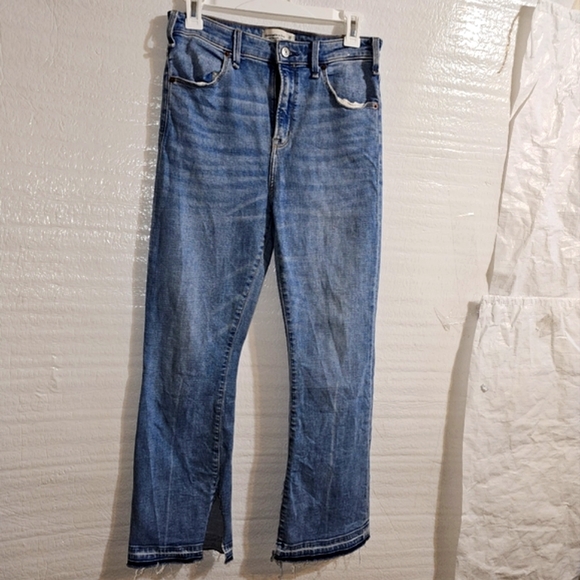 Abercrombie & Fitch High Rise Ankle Flare - Picture 5 of 14